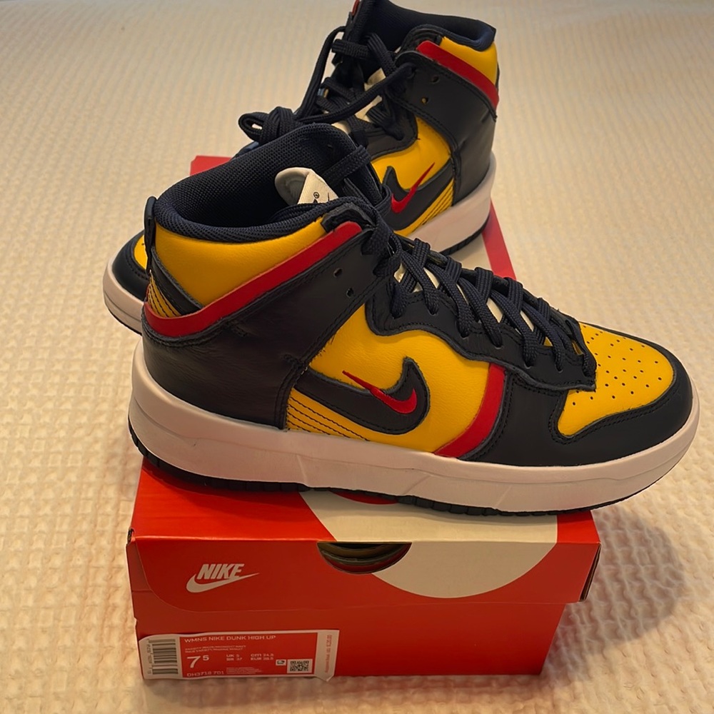 nike high top dunks